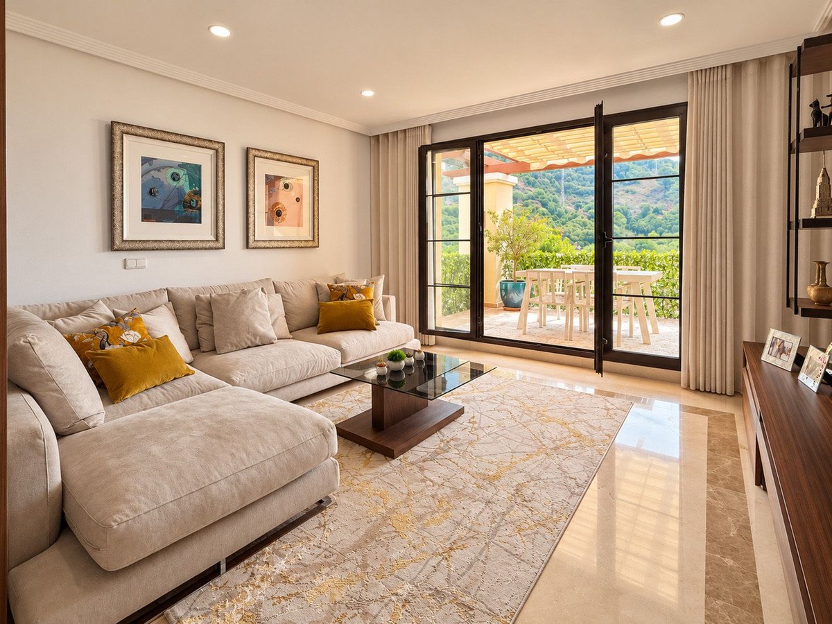 3 Bed Penthouse Duplex in Los Arqueros