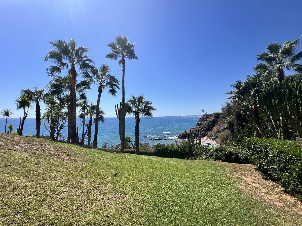 3 Bed Middle Floor Apartment in Benalmadena Costa