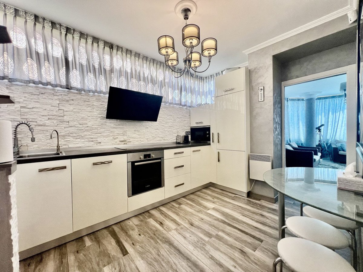 3 Bed Middle Floor Apartment in Benalmadena Costa