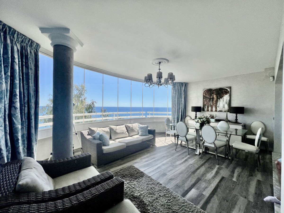 3 Bed Middle Floor Apartment in Benalmadena Costa