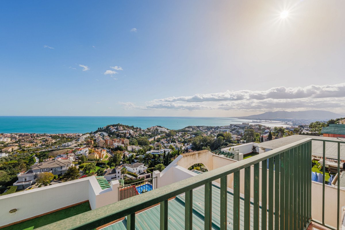 4 Bed Penthouse Duplex in Málaga Este