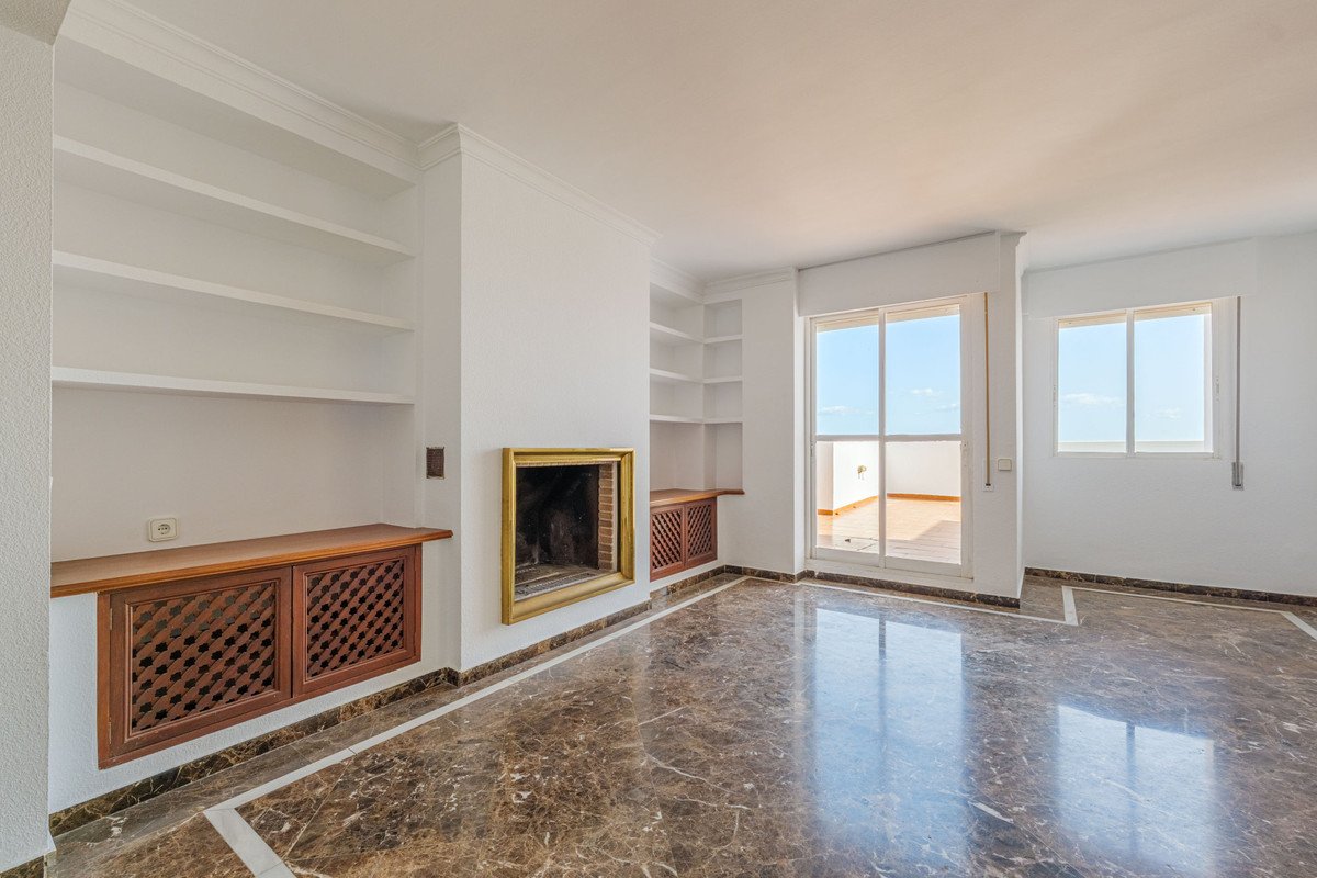 4 Bed Penthouse Duplex in Málaga Este