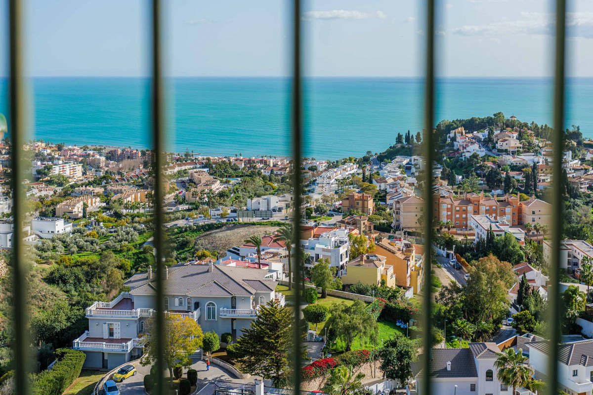 4 Bed Penthouse Duplex in Málaga Este