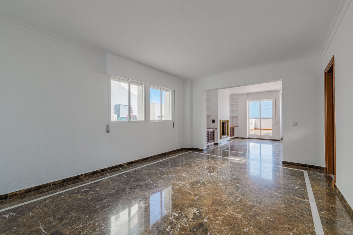4 Bed Penthouse Duplex in Málaga Este