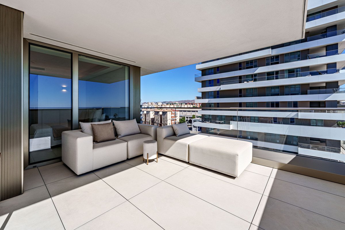 2 Bed Middle Floor Apartment in Pacífico