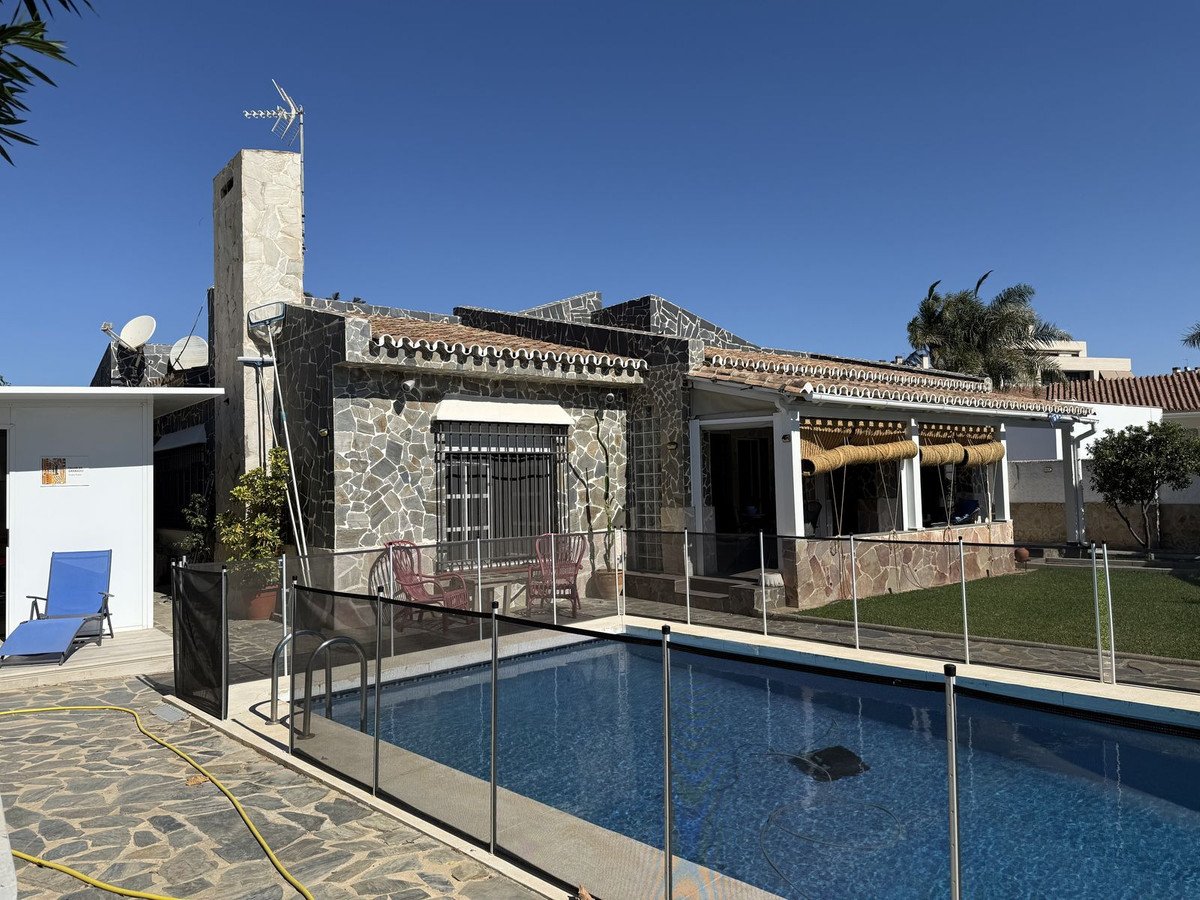 3 Bed Detached Villa in Torremolinos