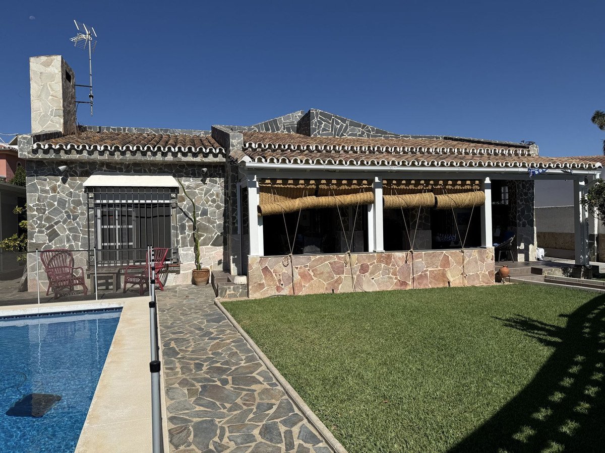 3 Bed Detached Villa in Torremolinos