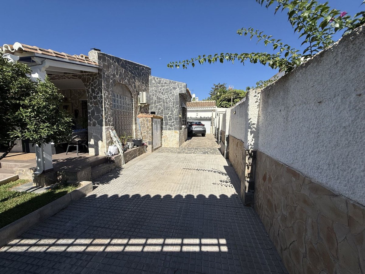 3 Bed Detached Villa in Torremolinos