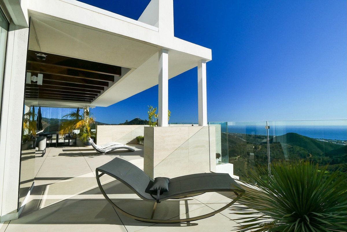 3 Bed Penthouse in Marbella