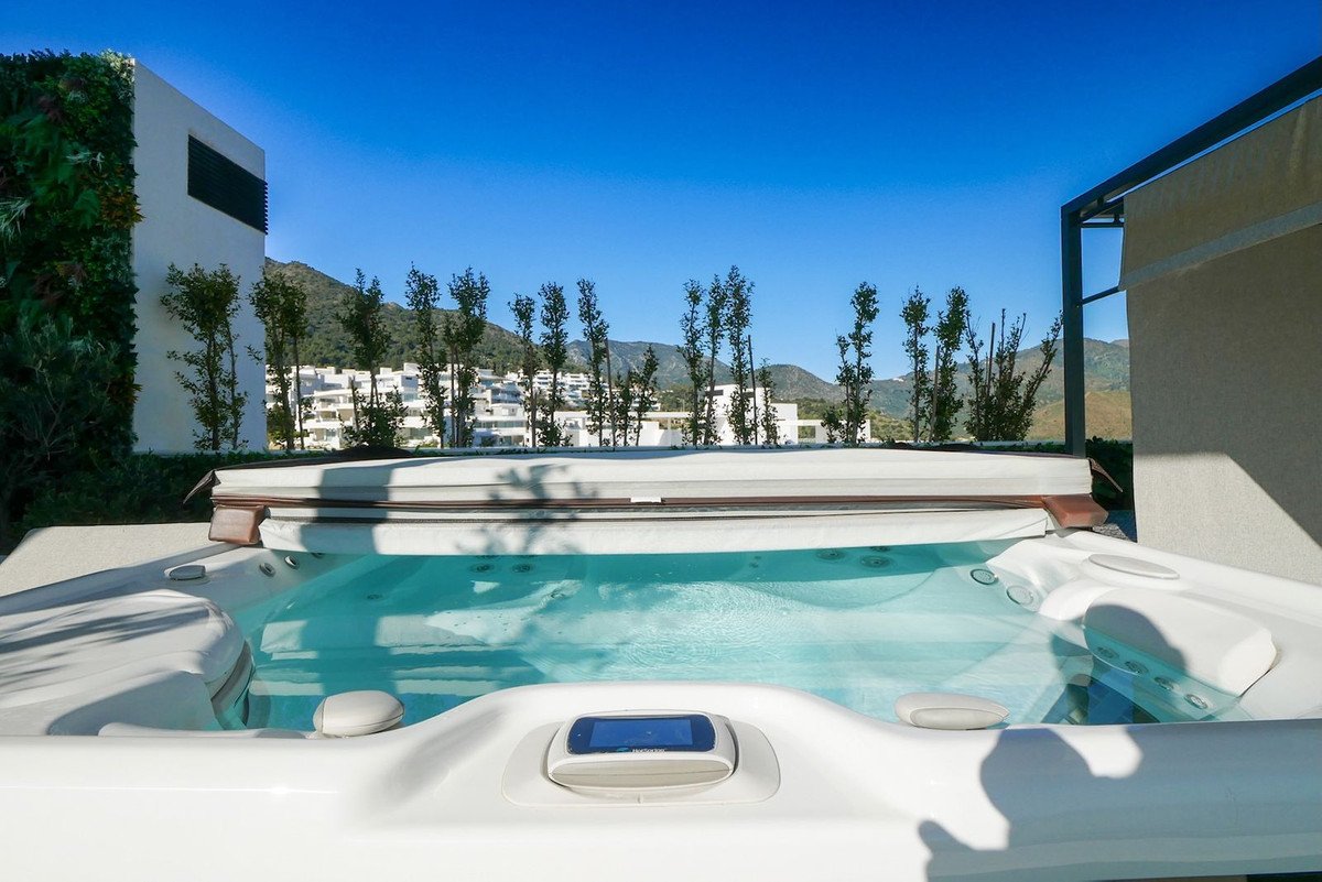 3 Bed Penthouse in Marbella