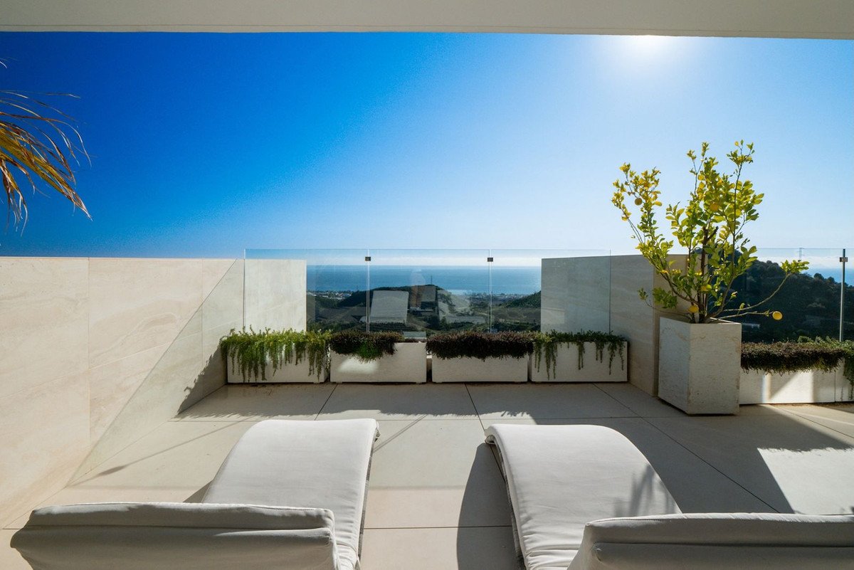 3 Bed Penthouse in Marbella