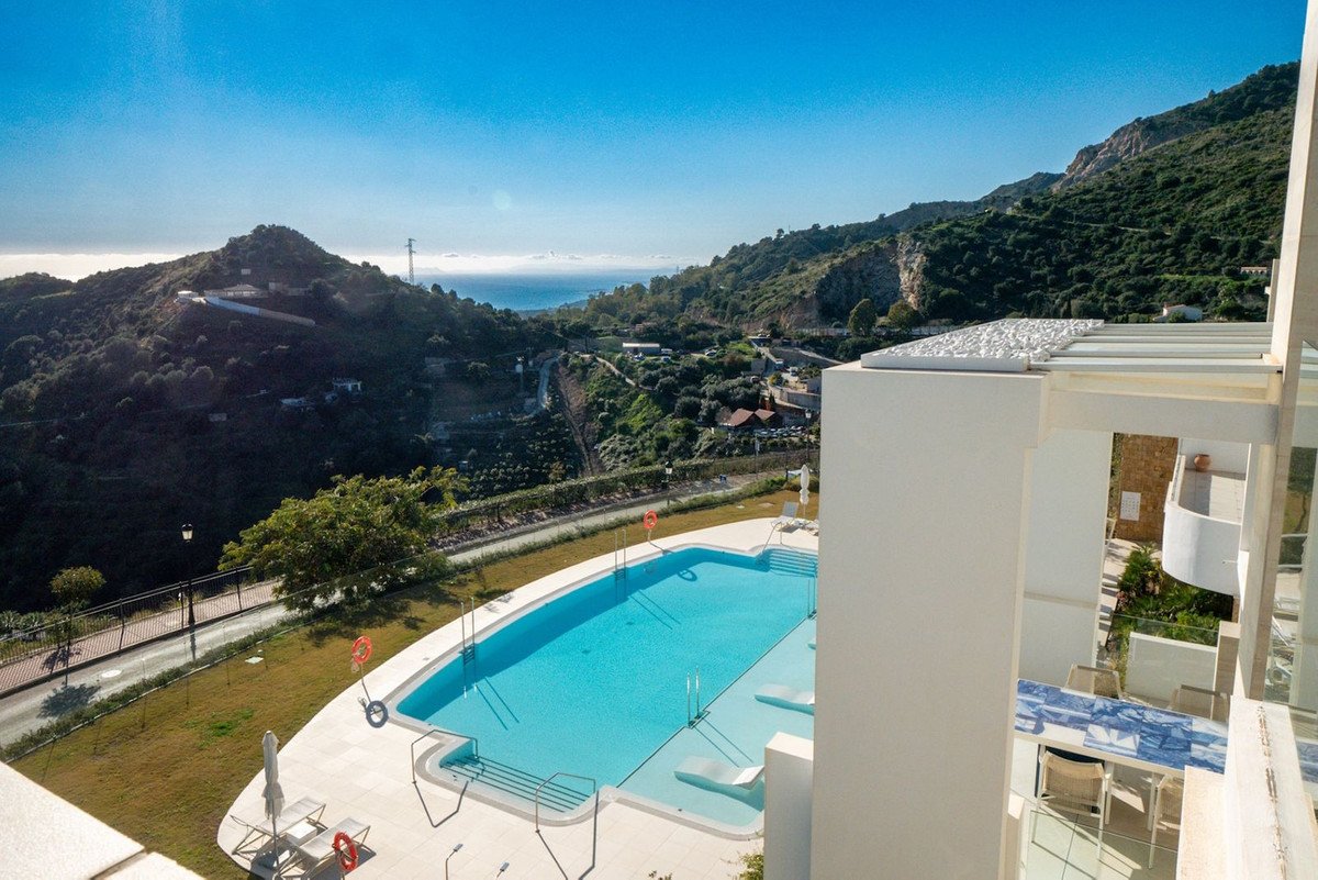 3 Bed Penthouse in Marbella