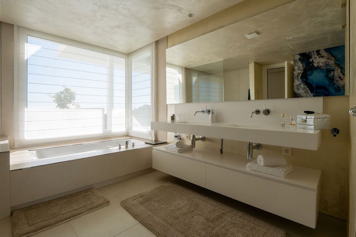3 Bed Penthouse in Marbella