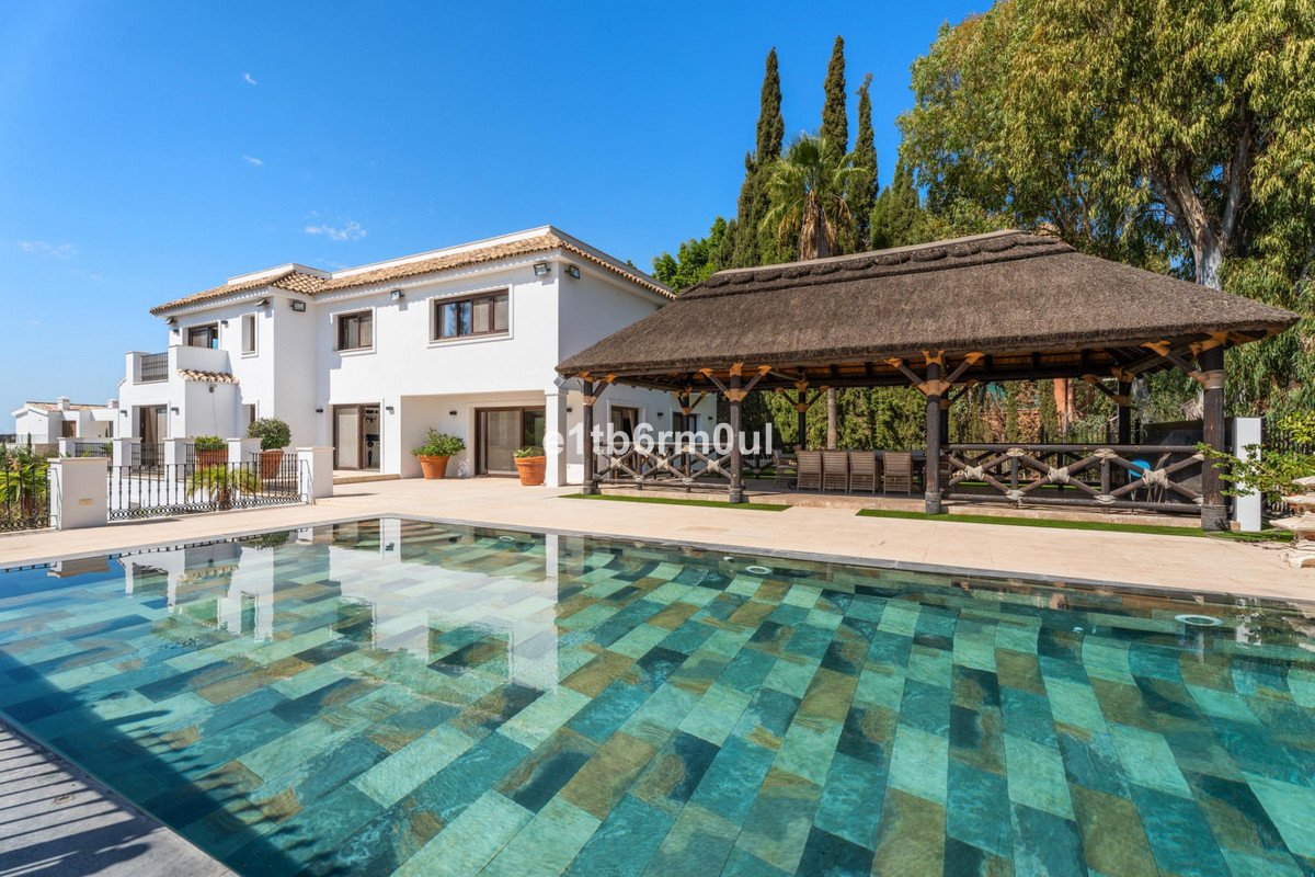 7 Bed Detached Villa in Benahavís