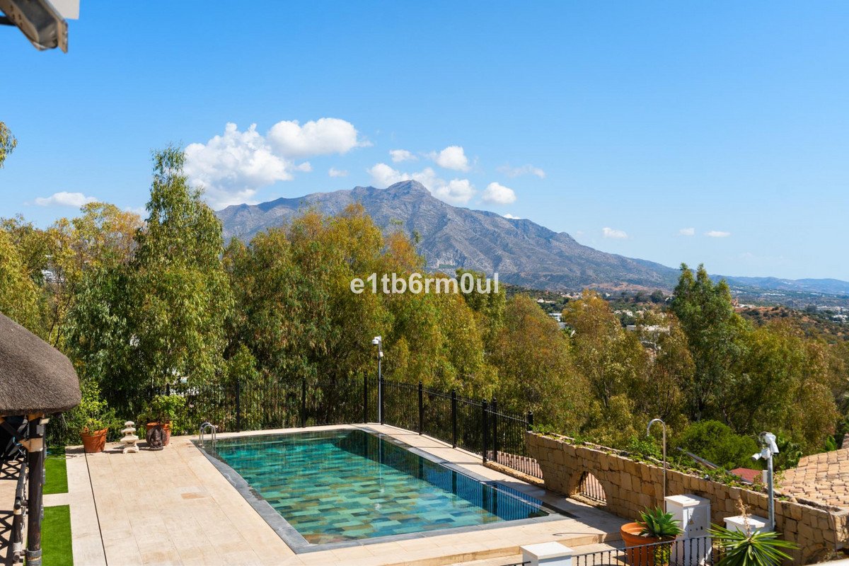 7 Bed Detached Villa in Benahavís