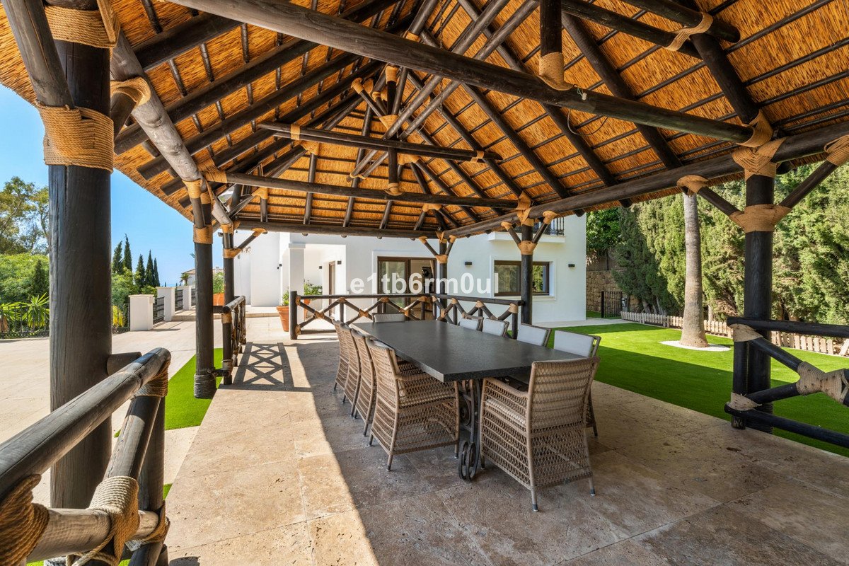 7 Bed Detached Villa in Benahavís