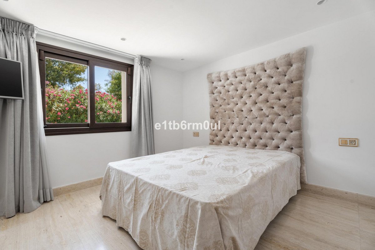 7 Bed Detached Villa in Benahavís