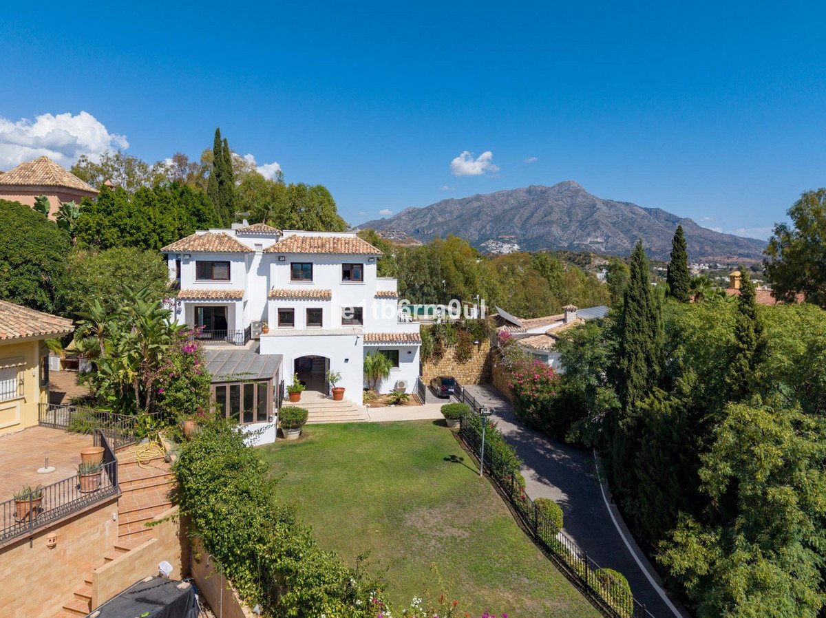 7 Bed Detached Villa in Benahavís