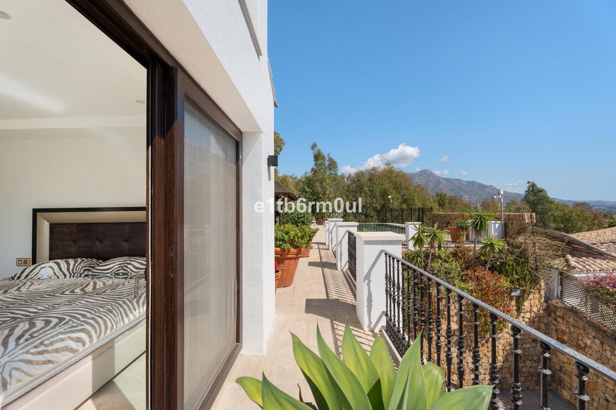 7 Bed Detached Villa in Benahavís