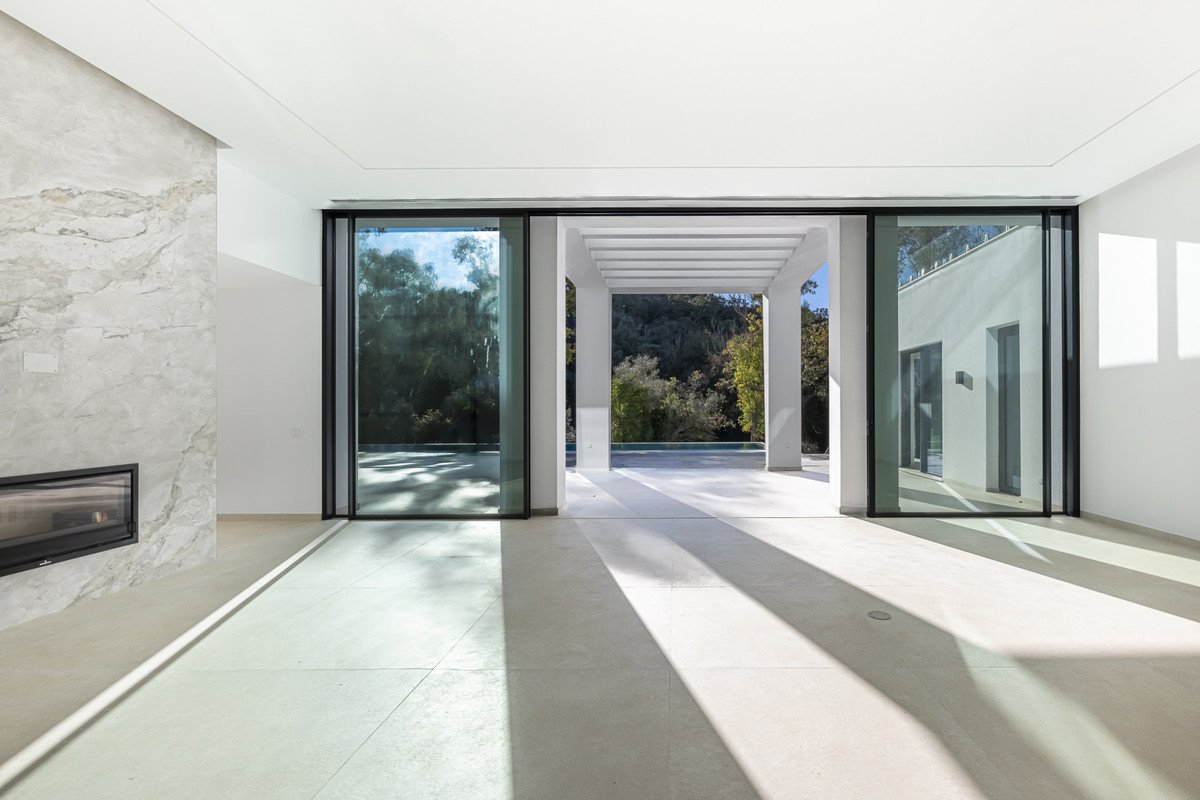 5 Bed Detached Villa in Sotogrande Alto