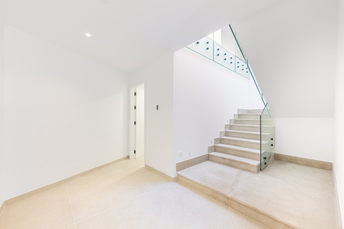 5 Bed Detached Villa in Sotogrande Alto