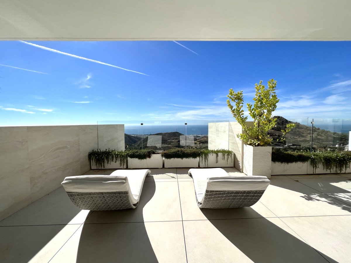 3 Bed Penthouse in Ojén