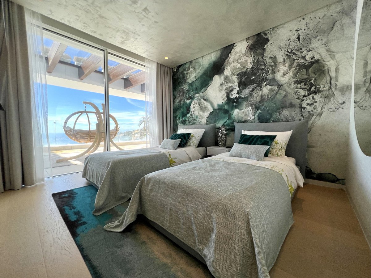 3 Bed Penthouse in Ojén