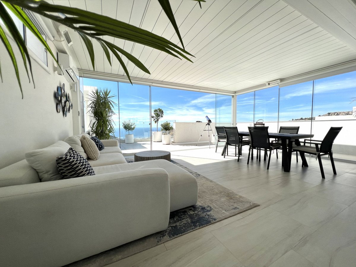 3 Bed Penthouse in Ojén