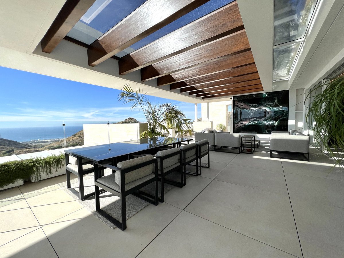 3 Bed Penthouse in Ojén