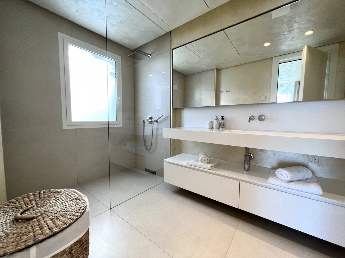 3 Bed Penthouse in Ojén