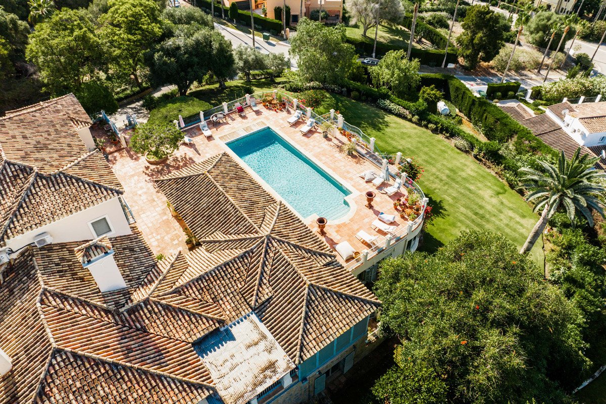 9 Bed Detached Villa in Sotogrande