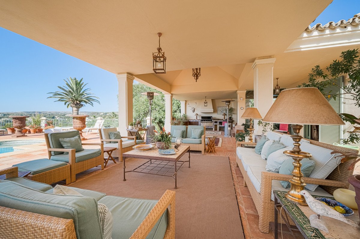 9 Bed Detached Villa in Sotogrande
