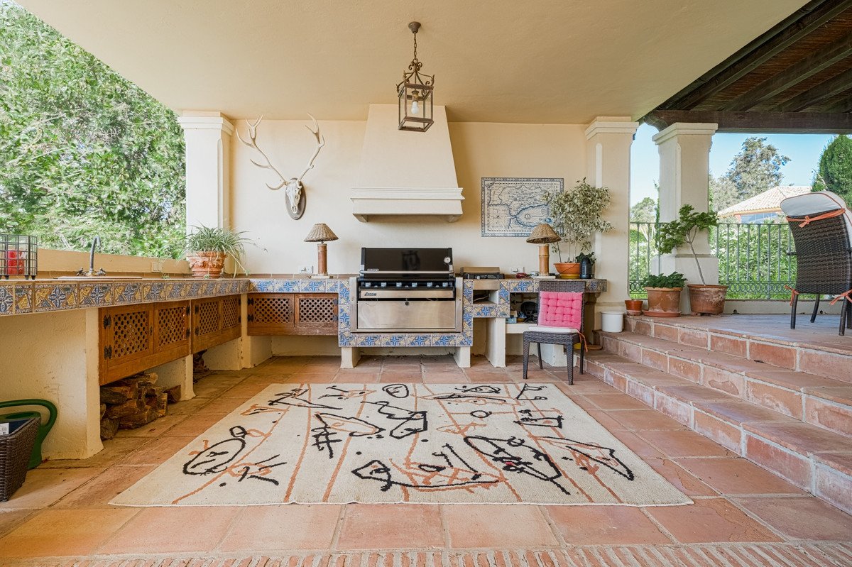 9 Bed Detached Villa in Sotogrande