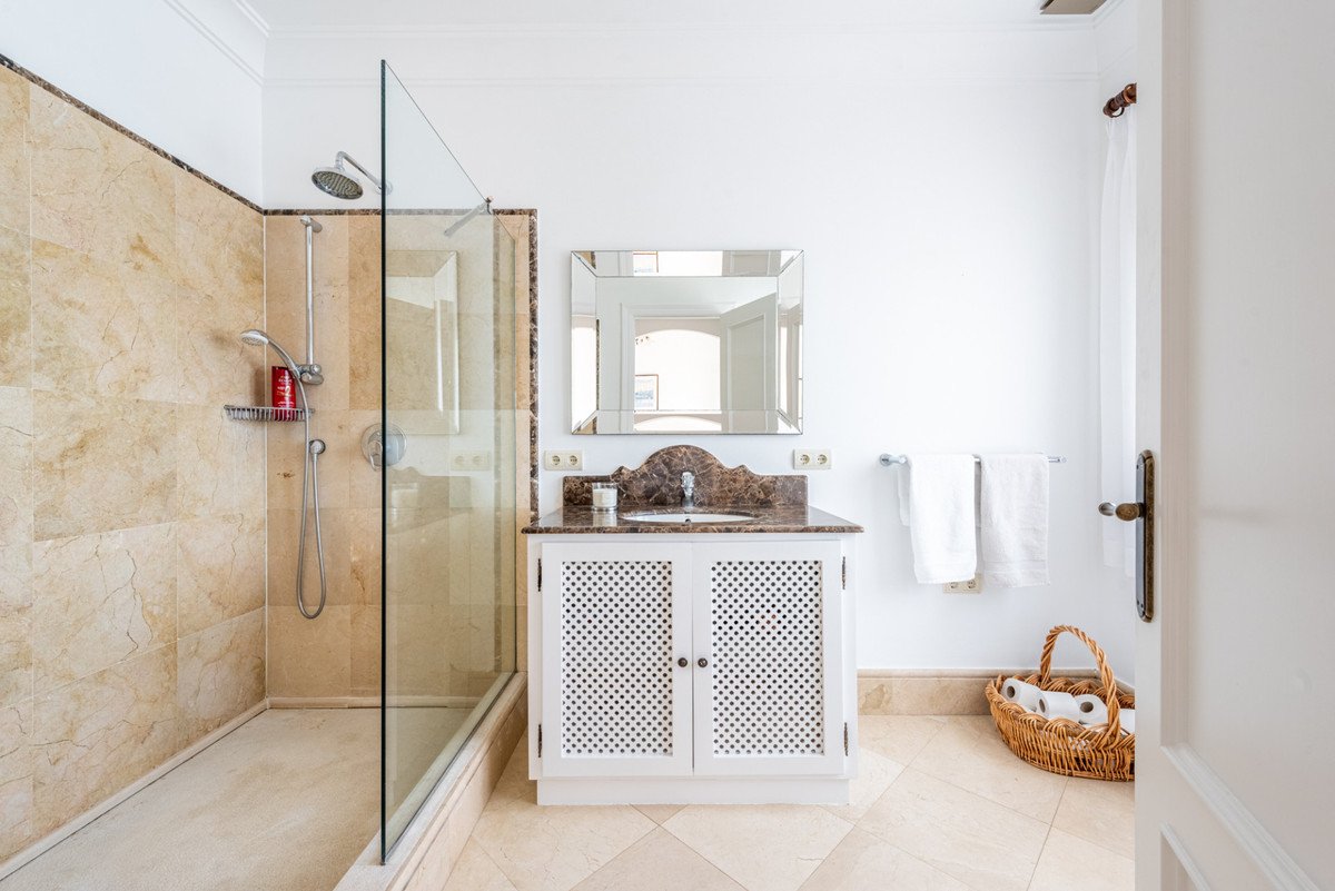 7 Bed Detached Villa in Sotogrande Alto