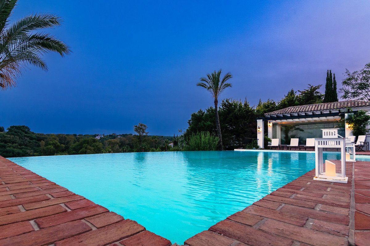 7 Bed Detached Villa in Sotogrande Alto