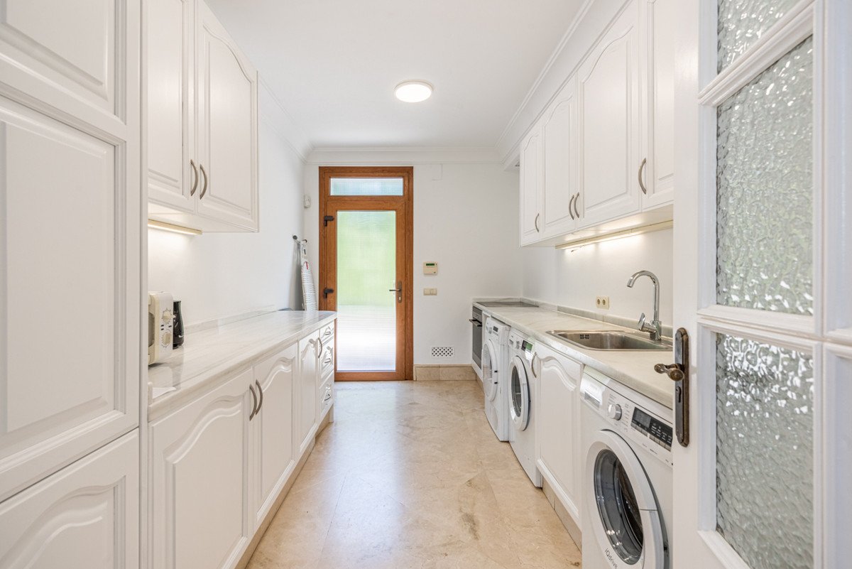 7 Bed Detached Villa in Sotogrande Alto