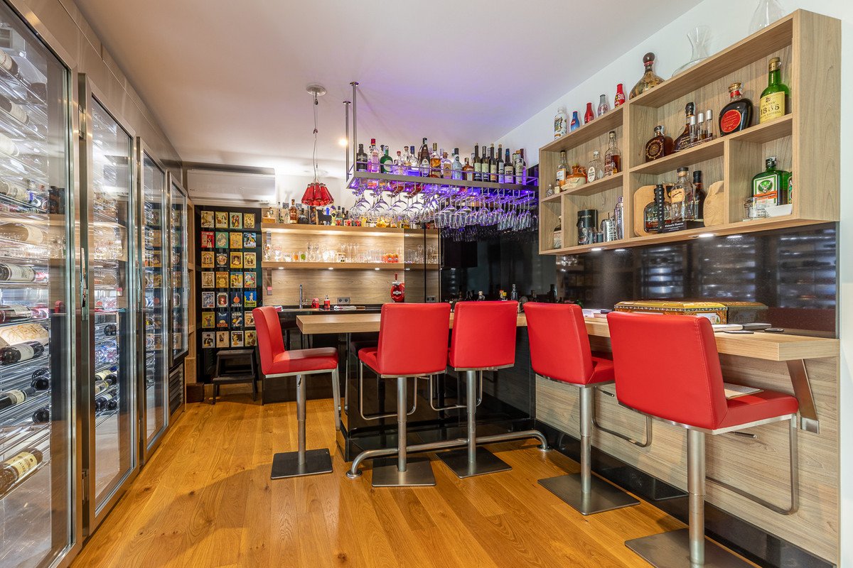 8 Bed Detached Villa in Málaga Este