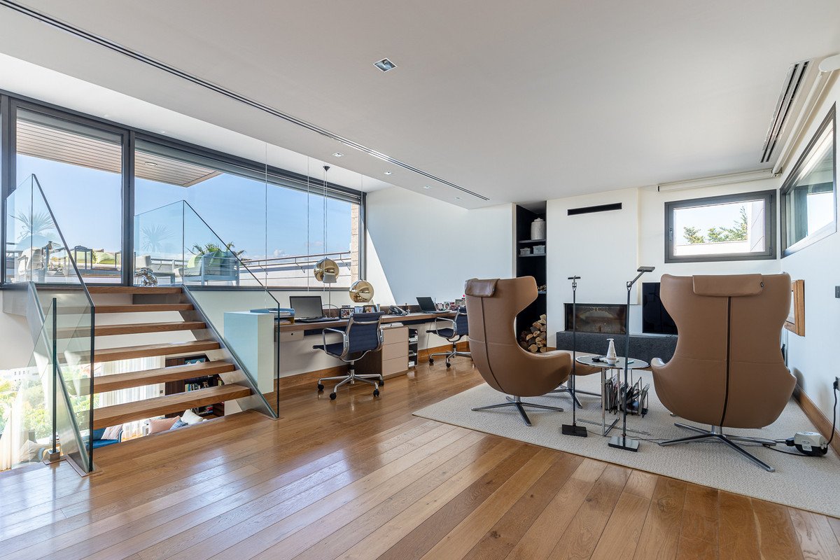 8 Bed Detached Villa in Málaga Este
