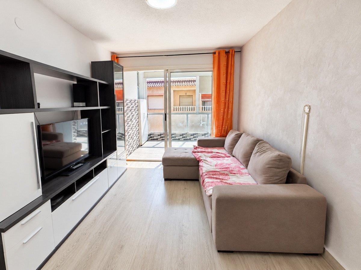 2 Bed Ground Floor Apartment in Torrevieja
