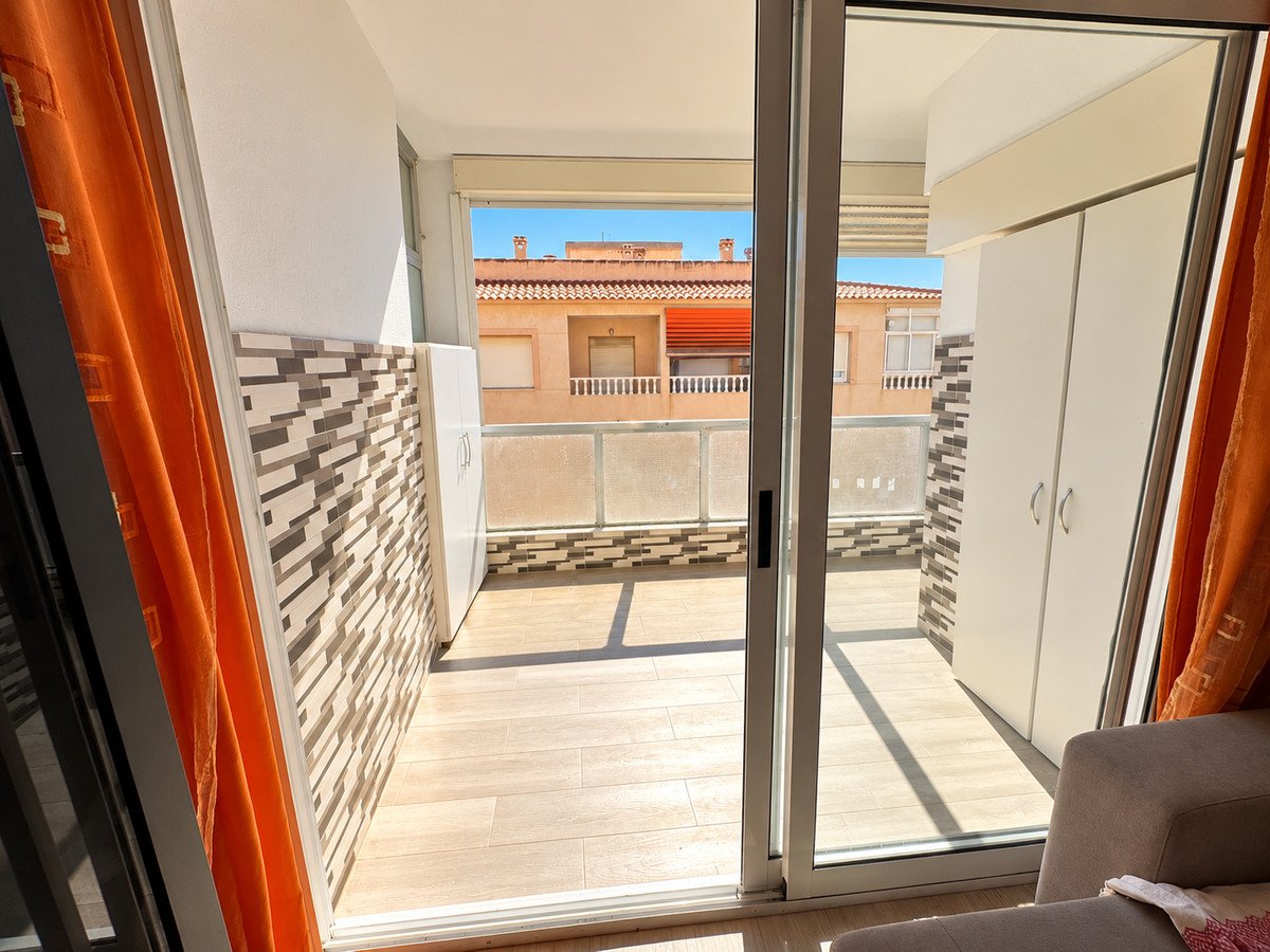 2 Bed Ground Floor Apartment in Torrevieja