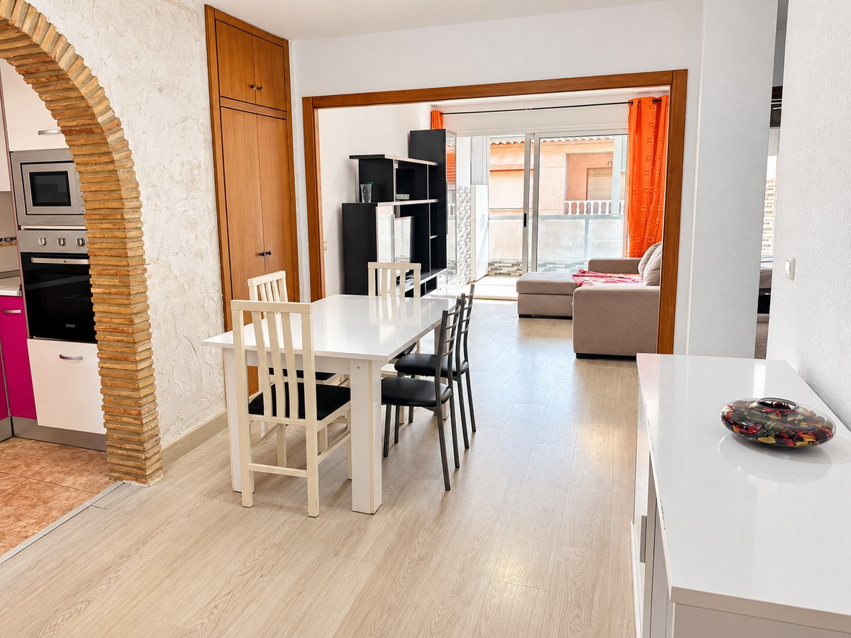 2 Bed Ground Floor Apartment in Torrevieja