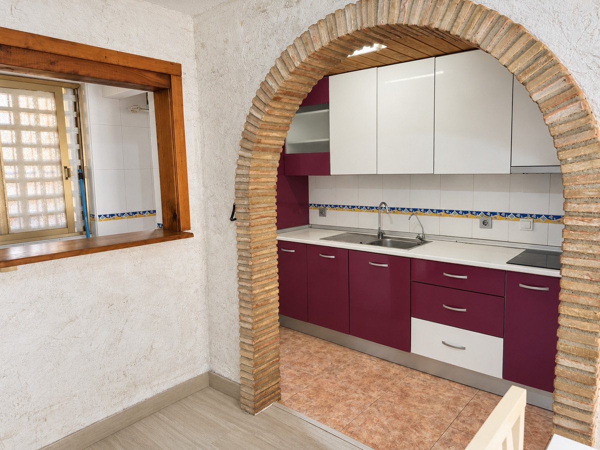 2 Bed Ground Floor Apartment in Torrevieja