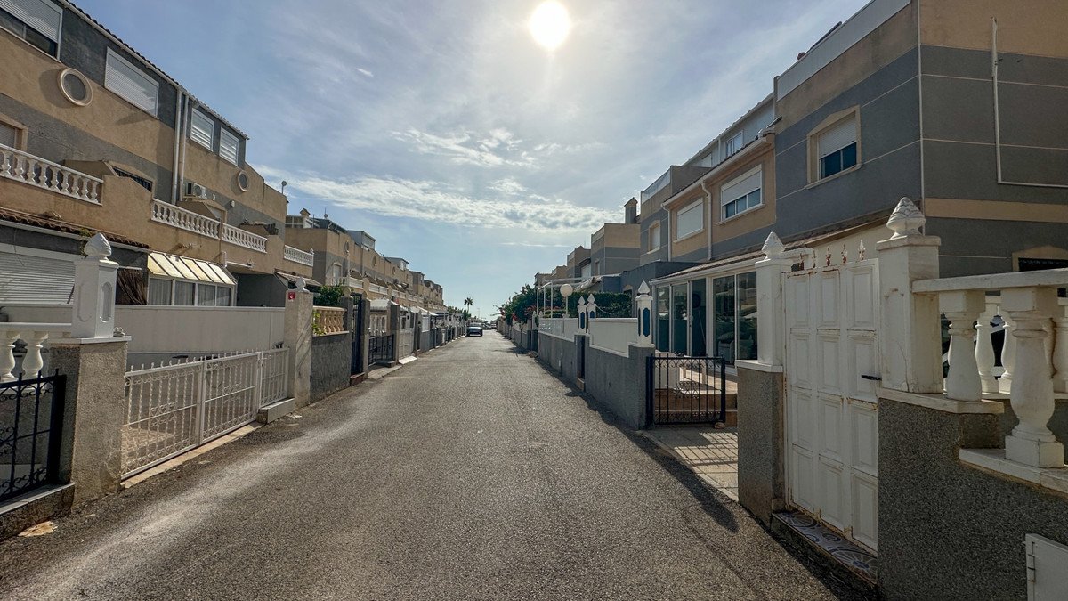 2 Bed Townhouse in Playa Flamenca