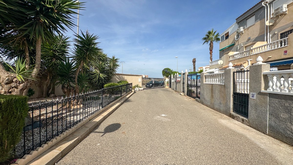 2 Bed Townhouse in Playa Flamenca