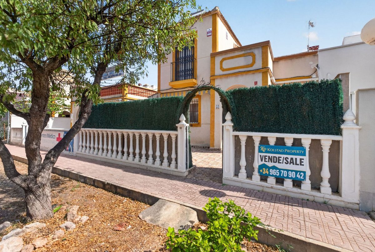 3 Bed Townhouse in Torrevieja