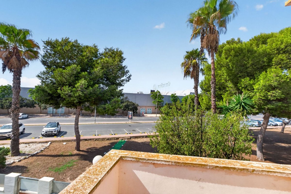 3 Bed Townhouse in Torrevieja