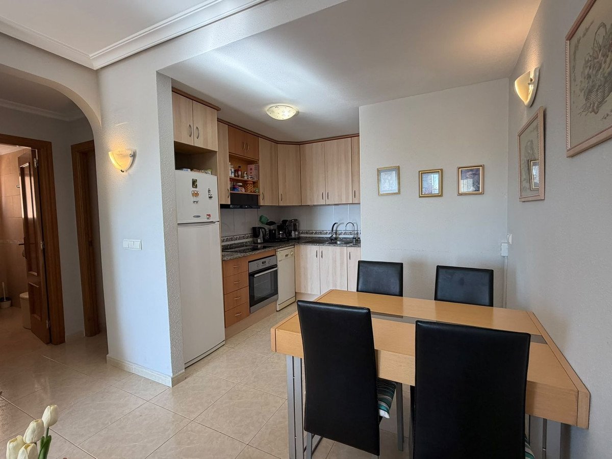 2 Bed Ground Floor Apartment in Torrevieja