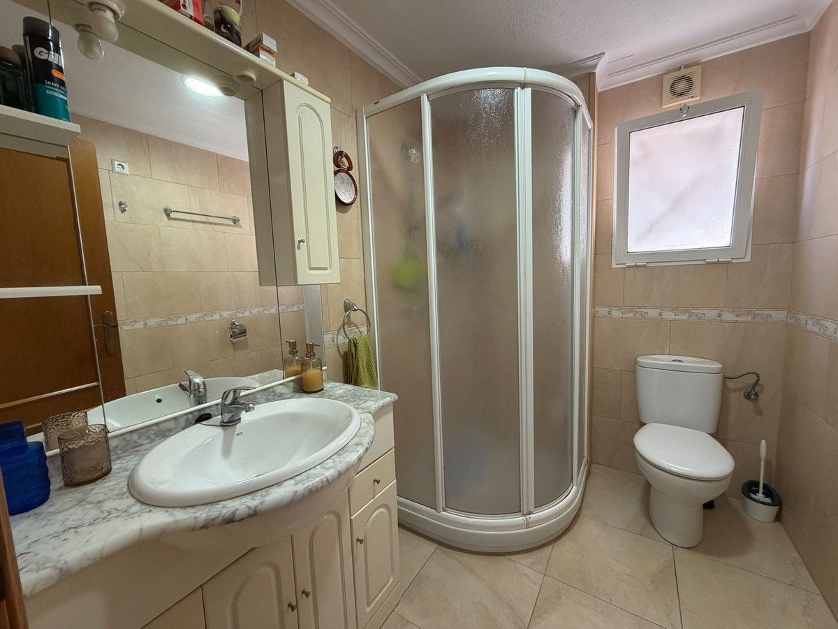 2 Bed Ground Floor Apartment in Torrevieja