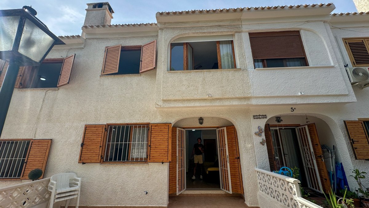 3 Bed Townhouse in Playa Flamenca