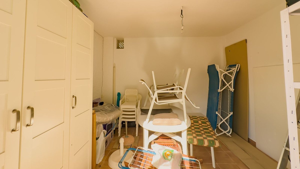 2 Bed Detached Villa in Almogía